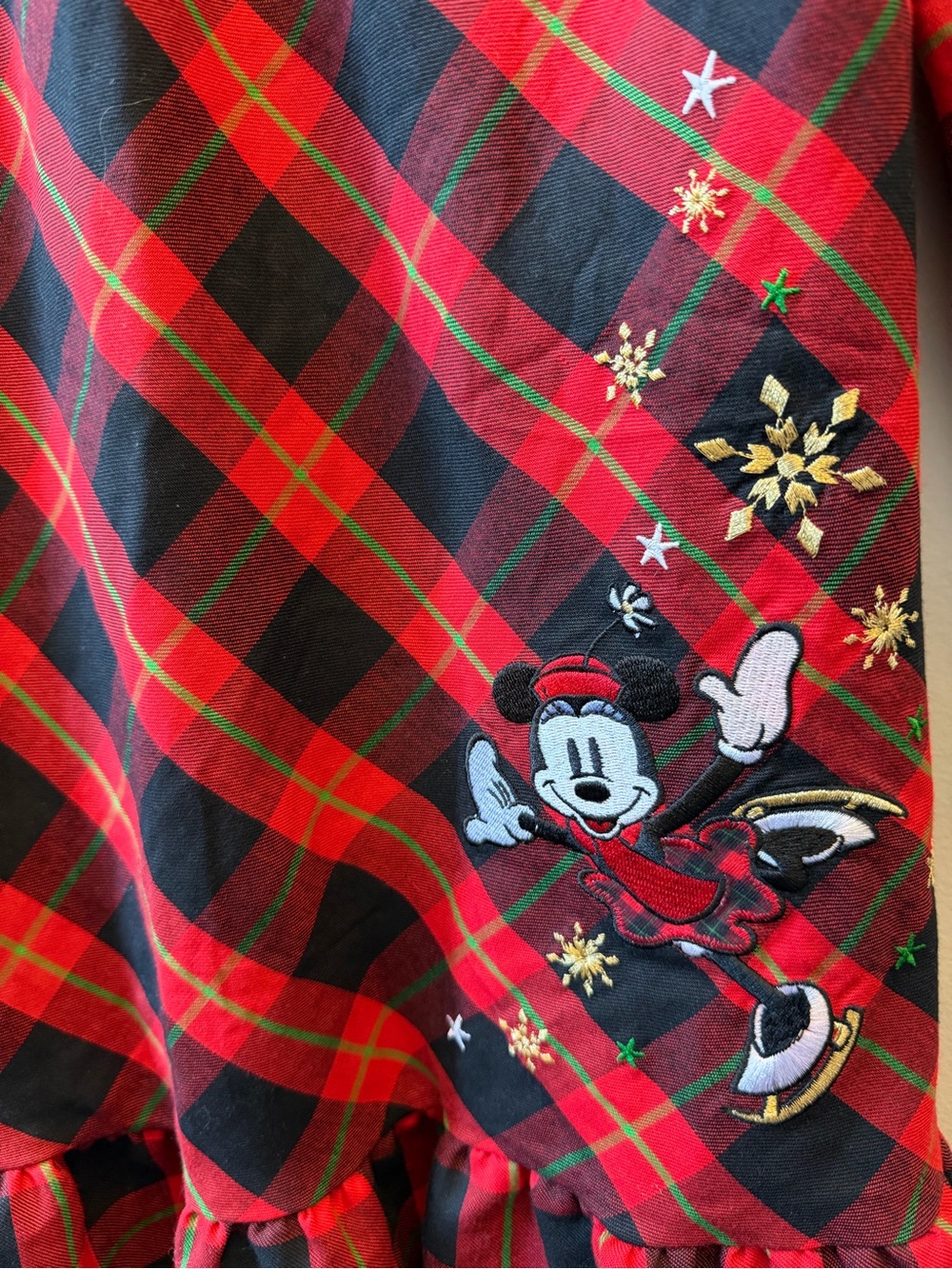 Disney Red Black Green Plaid Minnie Mouse Nightgown NEW Ice Skating Christmas - Picture 3 of 9
